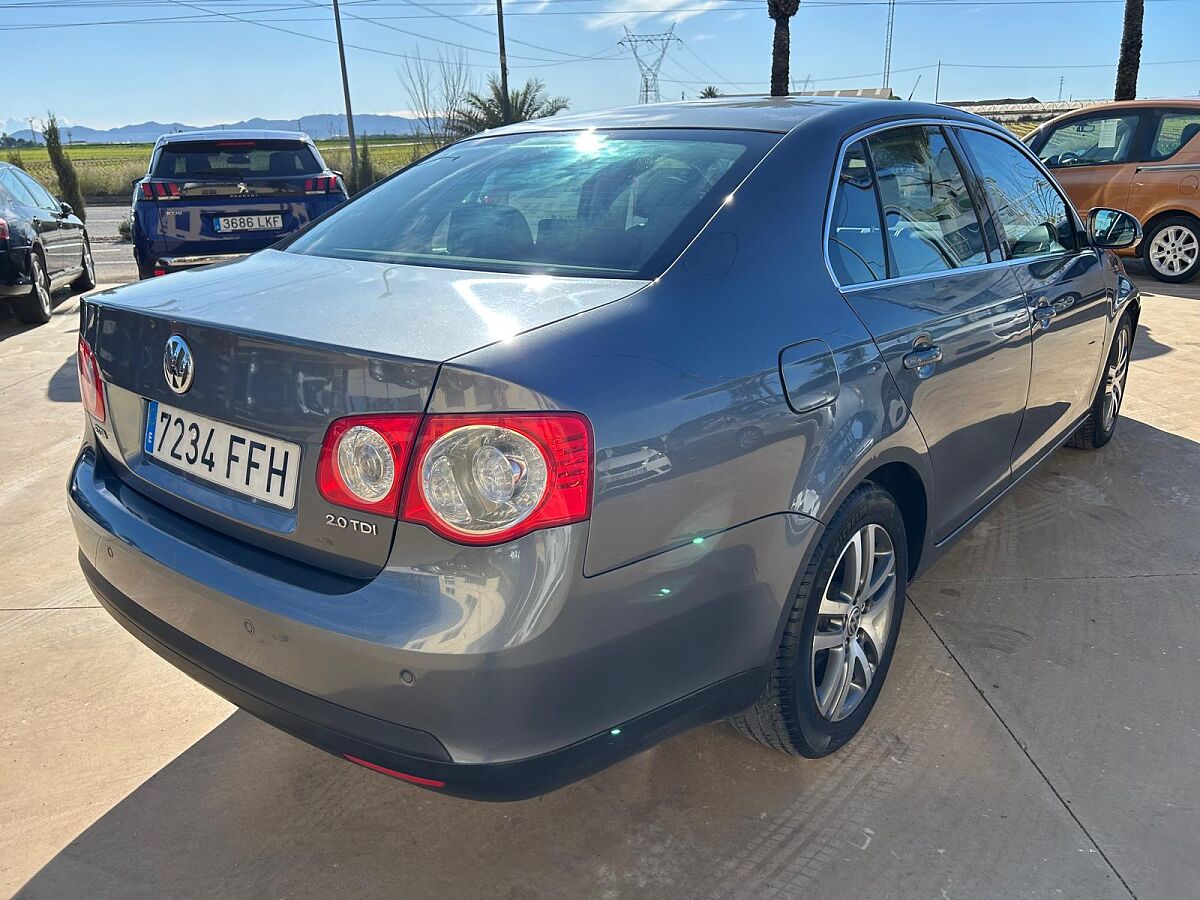 VOLKSWAGEN JETTA ADVANCE 2.0 TDI AUT0 SPANISH LHD IN SPAIN 115000 MILES 2006